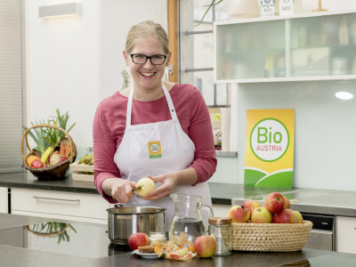 Verarbeitung von Bio-Äpfel